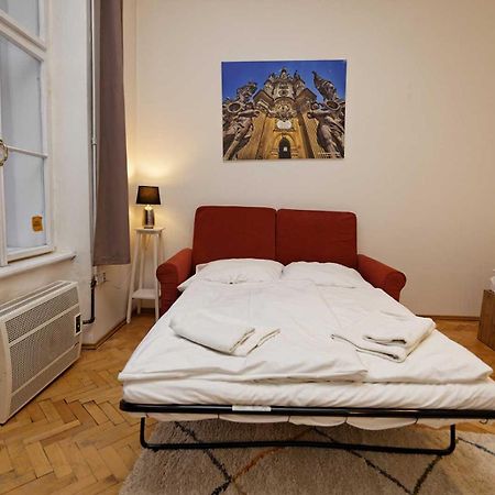 Peter'S Tower Apartments Prague Exterior photo